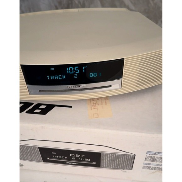 COPY - Excellent Bose Wave Music System AM/FM Radio CD Aux Player Cream AWRCC2 … - Picture 9 of 12